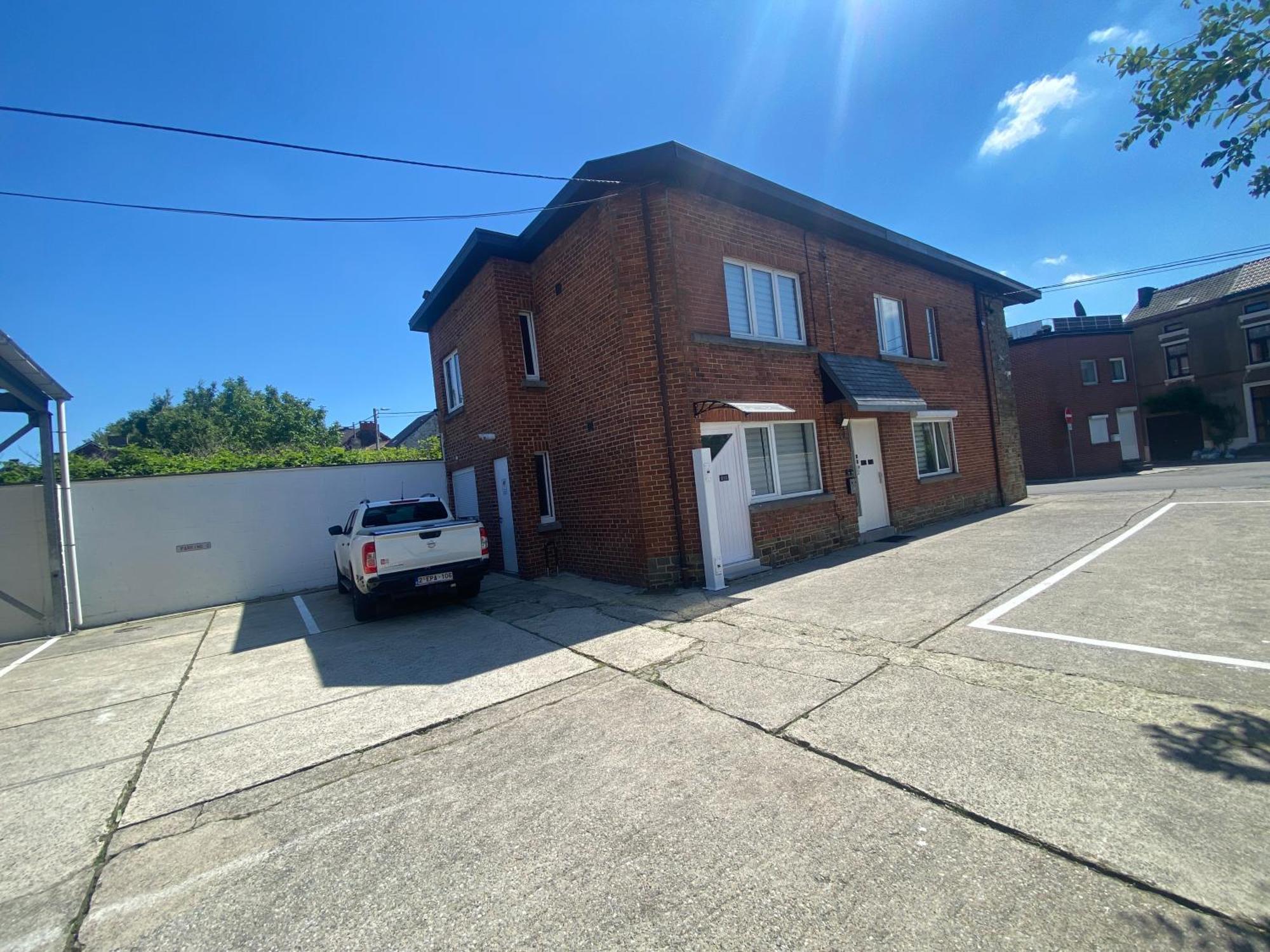 1-C Superbe Appartement Tres Calme Et Bien Decore Charleroi Kültér fotó