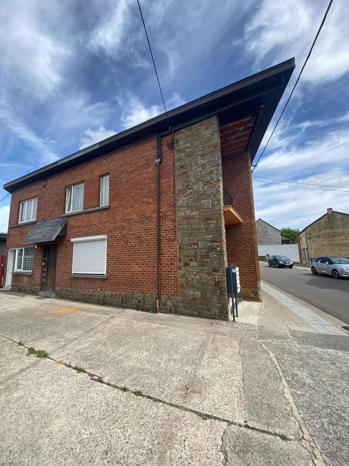 1-C Superbe Appartement Tres Calme Et Bien Decore Charleroi Kültér fotó